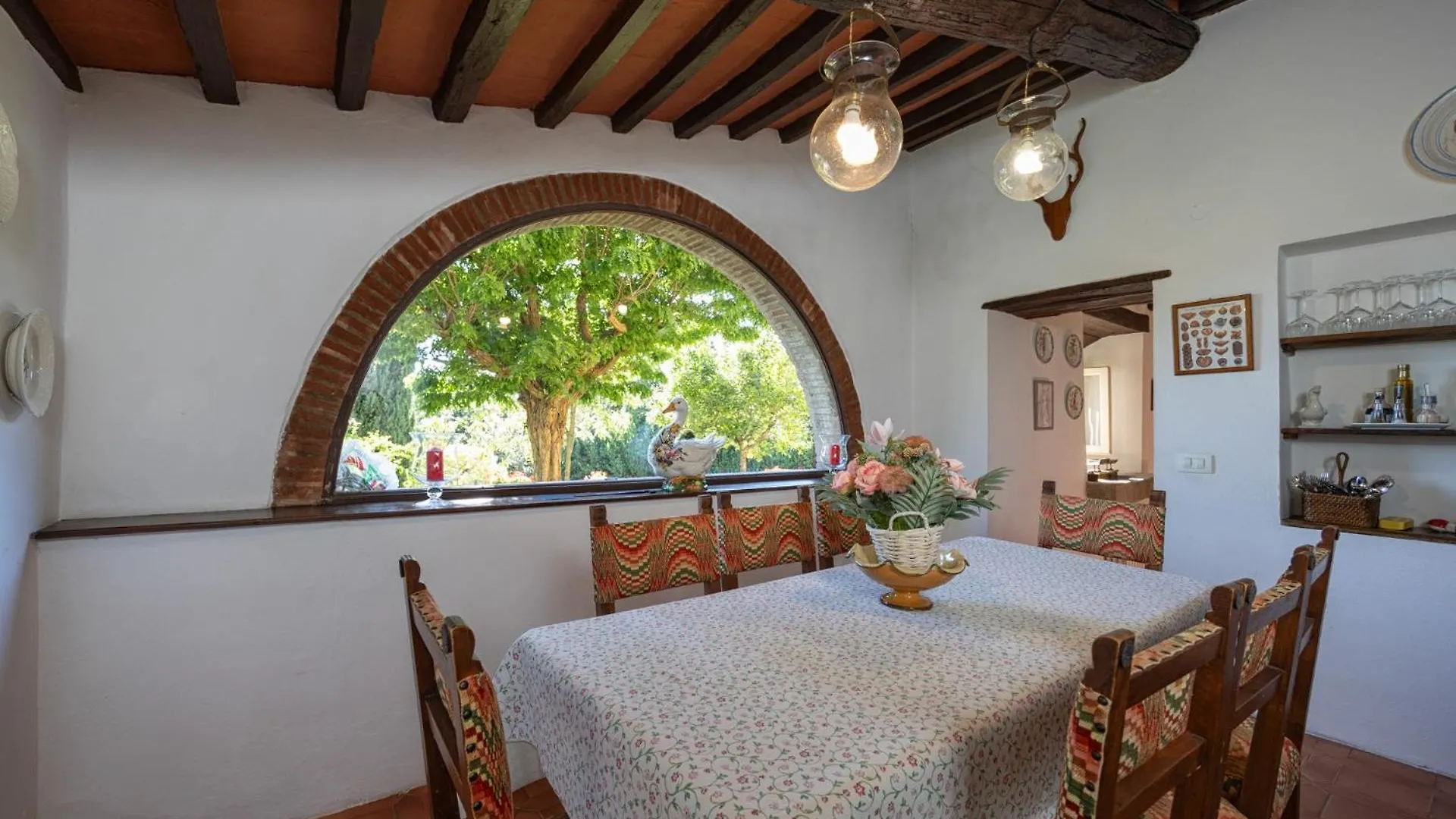 Il Rondo Villa Cortona 0*,  Italia